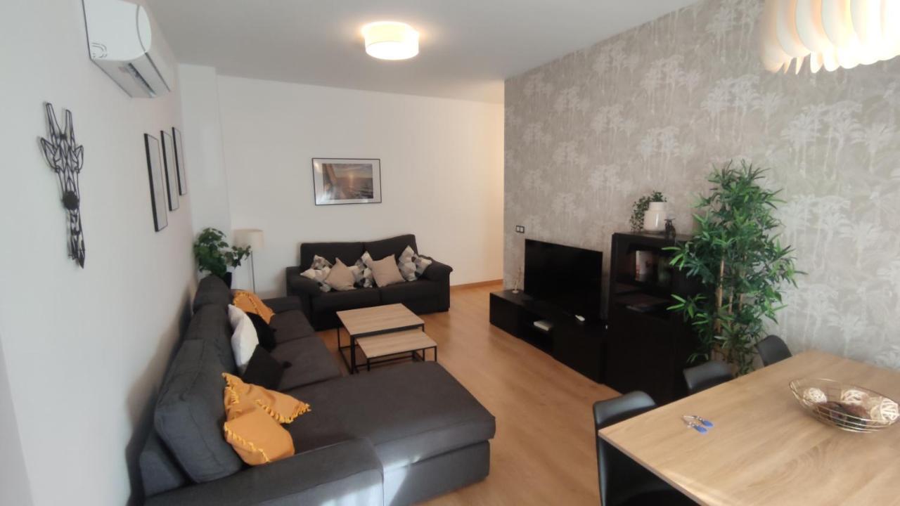 Unique Apartment In Malaga City Center With Pool Экстерьер фото